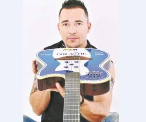 El joven autor de 'Hablo Español' y 'Pedazo de Mujer' lamentó no haber cantado junto al extinto cantautor.