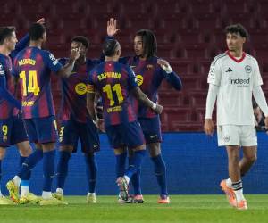 Imágenes del desarrollo del partido.