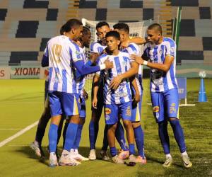 Imágenes del desarrollo del partido.