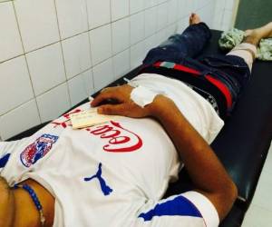 Uno de los heridos cuando era atendido en el Hospital Escuela.