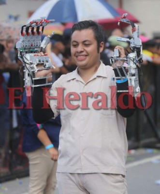 Estos son los colegios ganadores de los desfiles patrios 2017