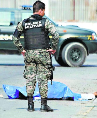 Falsos pasajeros ultiman a cobrador