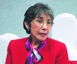 Maribel Espinoza busca la candidatura en el PL.