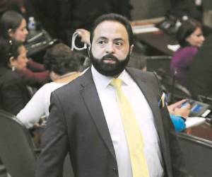 Redondo dijo que no abandonará al Pac, mientras que Alvarenga aseguró que él no es ni chicha ni limonada.