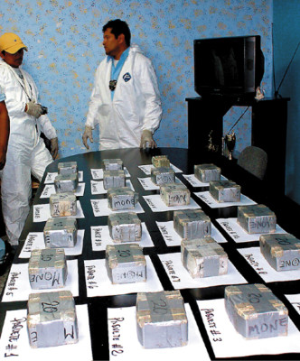 Millonario decomiso de autos y dólares en San Pedro Sula