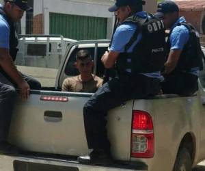 La policía capturó al joven en el barrio El Carmen de la ciudad de Siguatepeque.