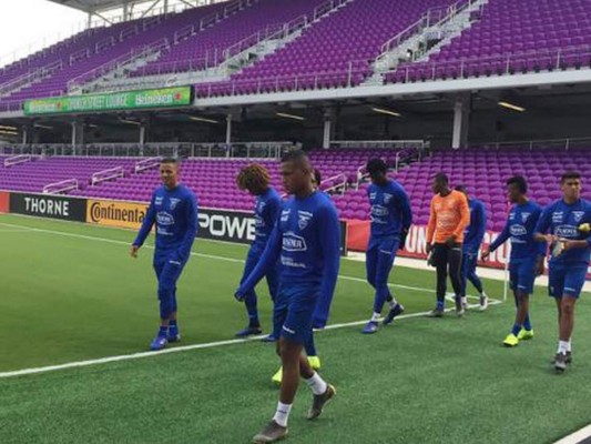 La selección de Ecuador tiene varios días entrenando en Estados Unidos.