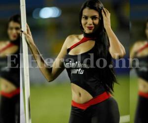 Hermosas modelos adornaron el primer encuentro de repechaje Marathón-Motagua y se robaron las miradas en el estadio Morazán de San Pedro Sula, norte de Honduras, foto: EL HERALDO.