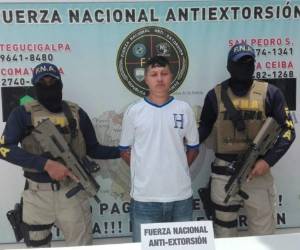 Alias “El Chino”, supuesto miembro de la MS-13, fue capturado en la Residencial Centroamérica Este por agentes de la FNA.