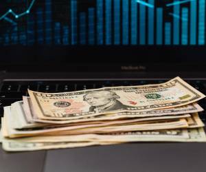 Precio del dólar en Honduras registra leve baja y favorece al lempira este martes 7 de julio