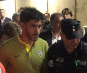 Pablo Pérez tuvo que ser llevado a un centro asistencial por ser uno de los más afectados por las bombas lacrimógenas. Foto cortesía Sport Center