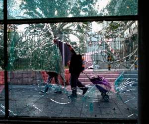 En varios puntos de la ciudad, se levantaron también barricadas. Foto: Agencia AFP.