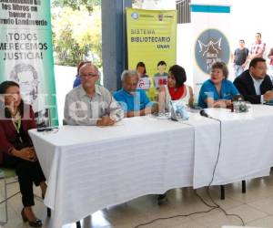 Ambos libros fueron escritos en un tiempo similar sin que los autores tuvieran una idea de ello y el dinero recaudado va a ser utilizado para la Fundación Alfredo Landaverde. Foto: Marvin Salgado/ EL HERALDO