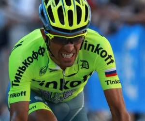 Contador intentó un ataque suicida en el primer puerto del día, el Port de la Bonaigua. Foto: AFP