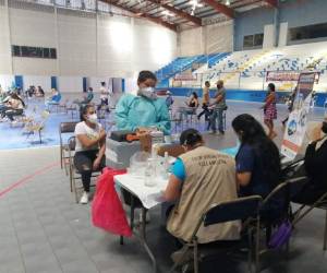 Las personas que se vacunen este sábado recibirán la vacuna de Moderna.