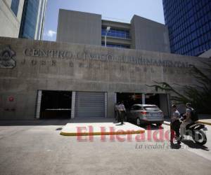 Los empleados pagarán 1,500 lempiras al mes. Foto: Emilio Flores / EL HERALDO.