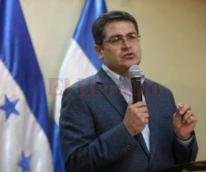 El presidente de Honduras, Juan Orlando Hernández, en conferencia de prensa este martes en Casa de Gobierno. Foto: Emilio Flores / El Heraldo.