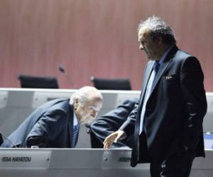 Joseph Blatter junto a Michel Platini, implicados en el Caso FIFA (Foto: Agencias)