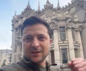 En un llamado a los occidentales a endurecer su postura frente a Rusia, estimó que Ucrania “tiene el derecho a obtener su adhesión a la Unión Europea”.