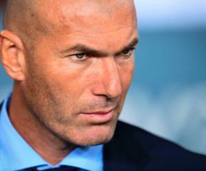 Zinedine Zidane reaccionó molesto por la dura sanción a Cristiano Ronaldo. (AFP)