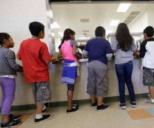 Las descripciones que hicieron los niños de varias instalaciones de detención están incluidas en un voluminoso documento presentado esta semana en una corte federal de Los Ángeles. Foto: Agencia AP