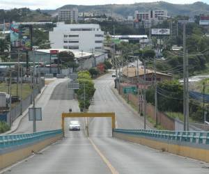 Calles y bulevares completamente vacíos se observan en Tegucigalpa y Comayagüela horas después de que los capitalinos le dieran la bienvenida al 2026.