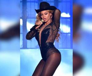 2016. “Esta noche lamento la noche en que me puse el anillo”, es un fragmento de la canción que Beyoncé lanzó con su reciente producción Lemonade, en el que confirma supuesta infidelidad de su esposo Jay Z.