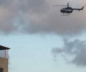 Las autoridades de Venezuela siguen con la búsqueda del piloto de un helicóptero acusado de comandar un ataque terrorista contra la sede del máximo tribunal en Caracas (Foto: Internet)