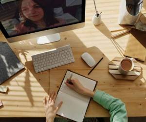 La productividad aumenta al adoptar nuevas herramientas.