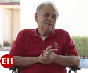 El entrenador hondureño José de la Paz Herrera falleció la noche del miércoles 28 de abril en Honduras. Foto: Archivo EL HERALDO.