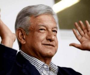 Andrés López Obrador dijo que el costo de los helicópteros era 1,200 millones dólares. Foto: Agencia AFP