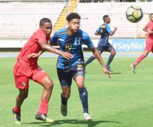 Acciones del partido entre la Selección de Honduras y el combinado de Panamá Sub-17.