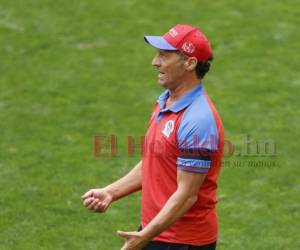 Pedro Troglio se vio envuelto en una nueva polémica con Diego Vázquez en un clásico nacional. Foto: EL HERALDO