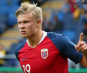 Haland, que no había visto puerta en las dos derrotas previas de Noruega en el Mundial polaco, cuenta con muchas opciones de finalizar el torneo como máximo realizador. Foto: Diario As de España