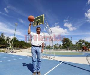El baloncesto es la descuidada pasión del hondureño Francisco Argeñal. Fotos Eduardo Elvir / EL HERALDO