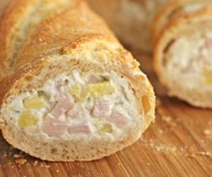 Para elaborar esta deliciosa receta es importante escoger un pan fresco y homegéneo. Foto Pinterest
