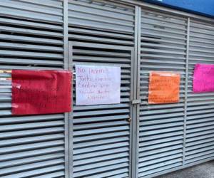 ”No tenemos Junta Directiva Central” era la consigna principal de la toma del Colegio Profesional de Enfermería que fue tomado por un grupo de agremiados.