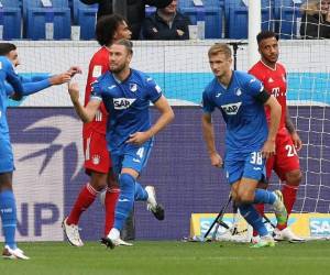 Con su triunfo, el Hoffenheim se pone como nuevo líder de la Bundesliga, igualado a 6 puntos con el Augsburgo. Foto: AFP