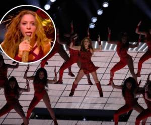 Shakira combinó su cultura y su música durante su presentación en el Super Bowl. Foto: AFP/ Youtube