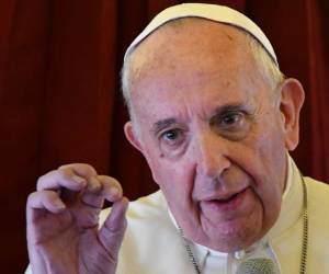 En el texto, el papa admite que los escándalos sexuales y económicos han alejado a muchos jóvenes de la Iglesia y asegura que la Iglesia ha tomado conciencia de lo sucedido. Foto:AFP