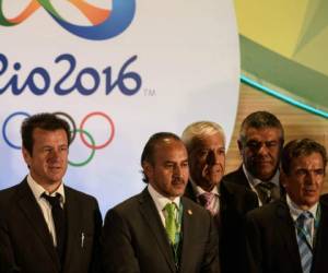 Jorge Luis Pinto, entrenador nacional de Honduras junto al resto de entrenadores del torneo masculino de Rio 2016.