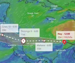 De acuerdo a los expertos este fenómeno se traslada hacia el oeste en dirección a la frontera entre Honduras y Nicaragua, en su trayectoria se debilitará y se degradará hasta convertirse de nuevo en depresión tropical.