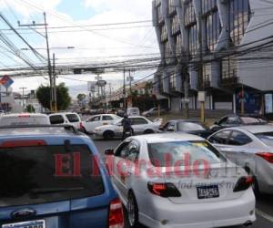 Un alto desorden vehicular se ha mantenido en la zona desde hace varios días. Foto: Johny Magallanes/ EL HERALDO