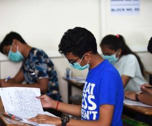 Los gobiernos de los países afectados por el brote de coronavirus tomaron la decisión para salvaguardar la salud de los alumnos. Foto: AFP