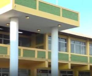 En horas de la mañana se informó del aborto de una menor de edad en uno de los baños de la institución; la Alcaldía de San Pedro Sula desmintió la información.