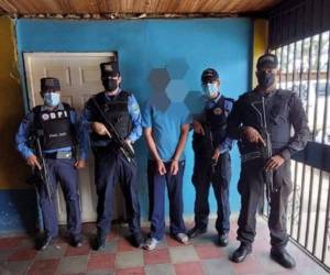 El imputado invitó a la fémina a su casa, donde estuvieron discutiendo y posteriormente se escuchó una detonación de arma de fuego.