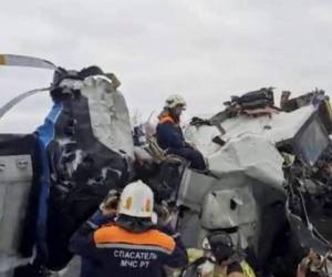 El avión L-410 turbopropulsor de dos motores, de fabricación checa, se estrelló cerca de la localidad de Menzelinsk, unos 960 kilómetros (600 millas) al este de Moscú. Foto: Cortesía.