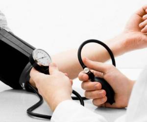 La presión alta es una enfermedad que afecta a cientos de personas.
