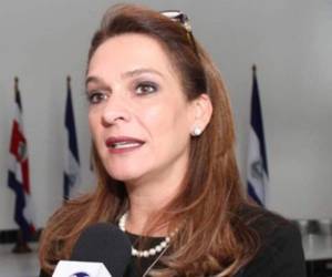 Yadira Bendaña salió supliendo la ausencia de Yani Rosenthal.