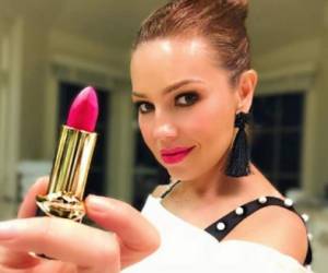 Thalía es una cantante, compositora, actriz, empresaria y modelo mexicana.​​​​ Posee también la nacionalidad estadounidense.